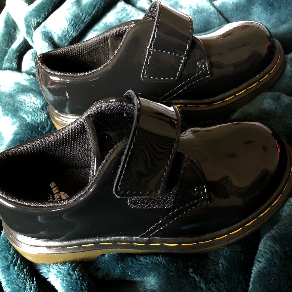 Black dr martens size 9 toddler